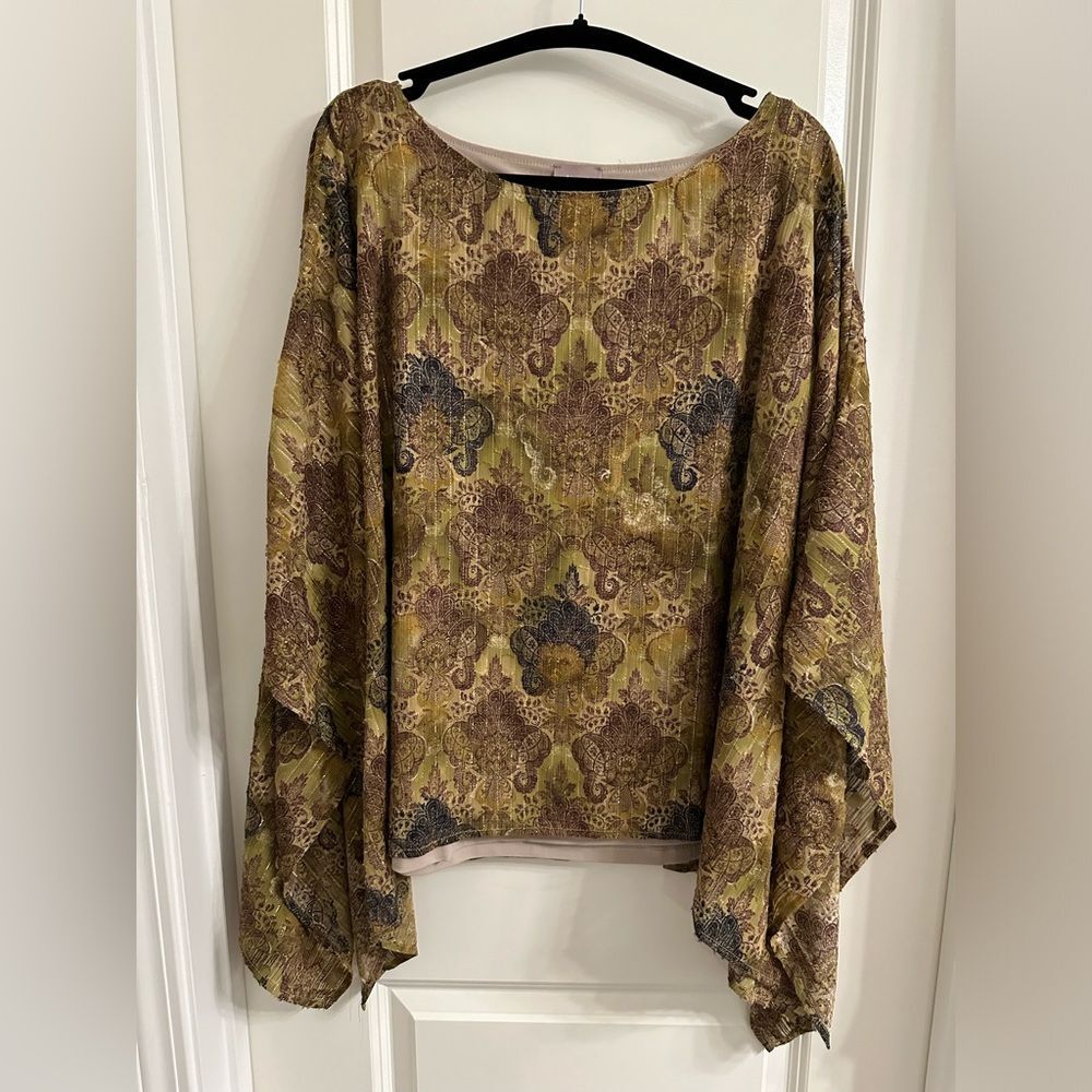 Chico’s Estate Damask Jayma Poncho SZ 3 Bateau Neck A Built In Shell Tank Green